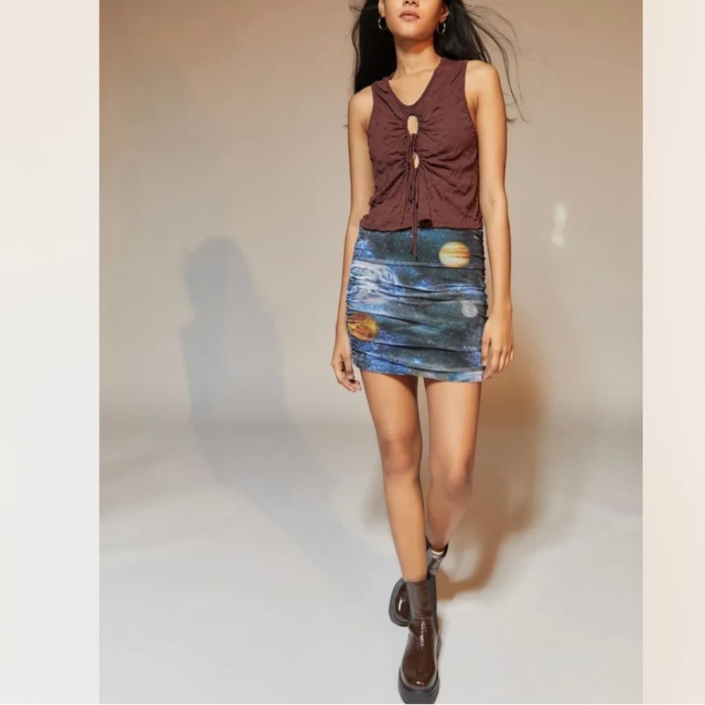 URBAN OUTFITTERS Skirt Women’s Mini Galaxy Planet Print Sz M